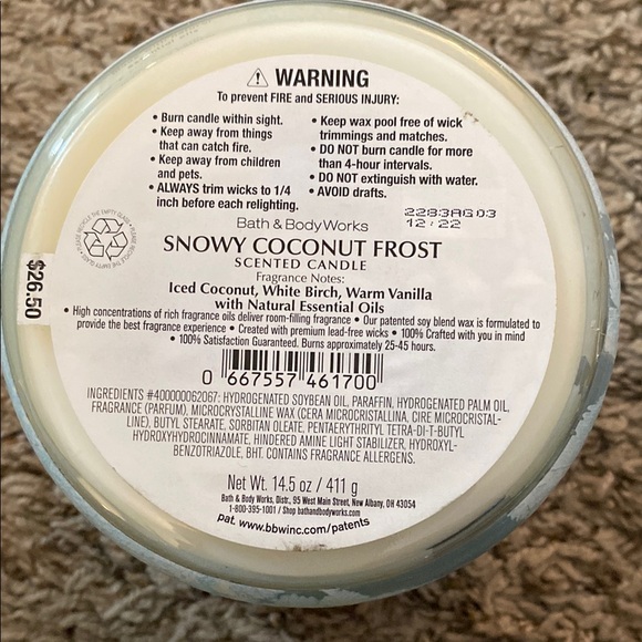 Bath & Body Works Snowy Coconut Frost Candle - Blue - Picture 3 of 3
